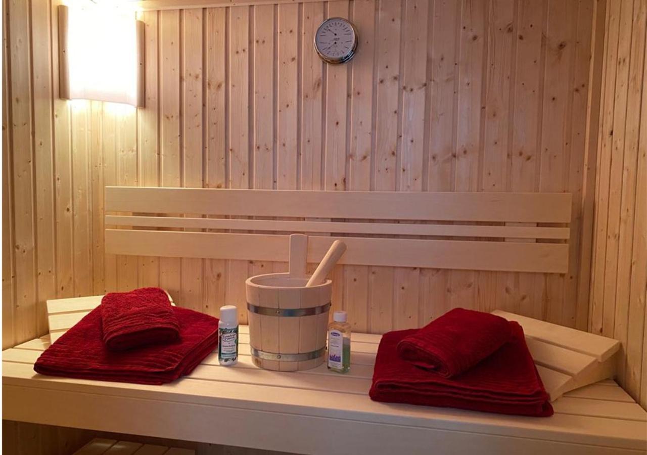 Modernes Reetdach-Ostseeferienhaus Bella Mare, Insel Usedom Mit Sauna, Kamin & Sonnenterrasse Zirchow ภายนอก รูปภาพ