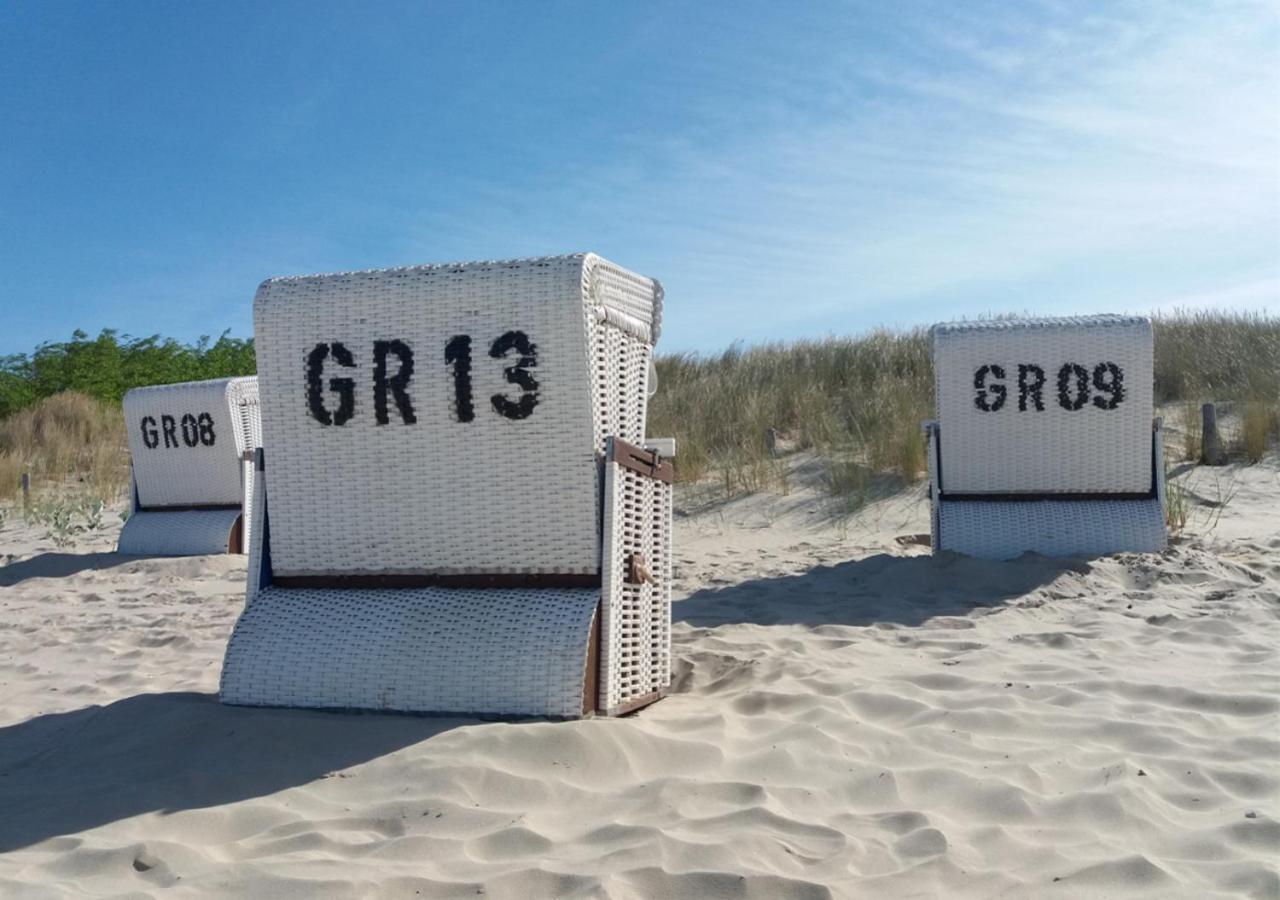 Modernes Reetdach-Ostseeferienhaus Bella Mare, Insel Usedom Mit Sauna, Kamin & Sonnenterrasse Zirchow ภายนอก รูปภาพ